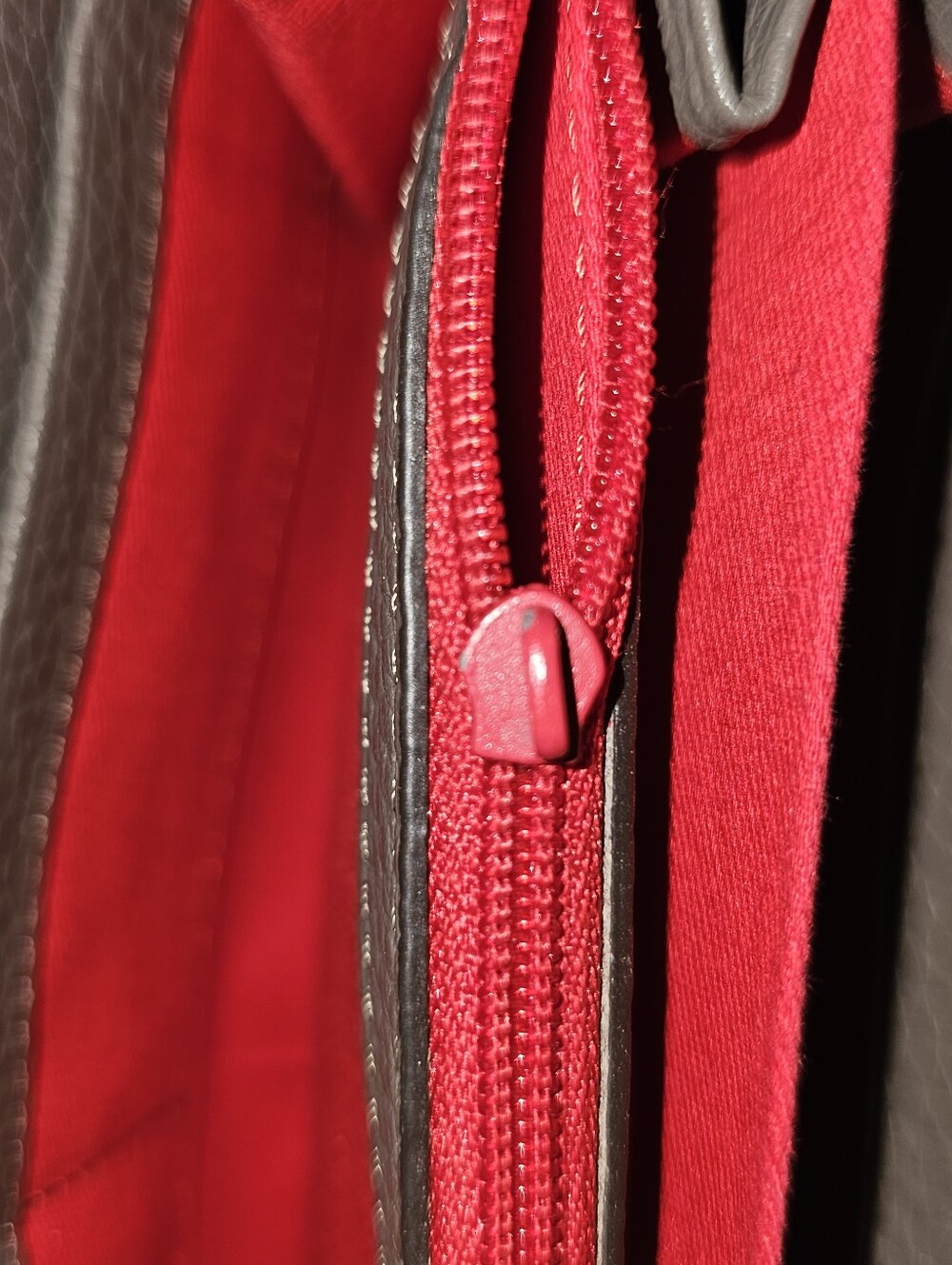 Dooney & Bourke Pebble Leather Grain Kendra Satchel + Matching Wallet Set. - Picture 9 of 9